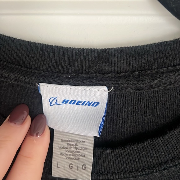 Black Boeing Graphic Tee - Picture 2 of 4